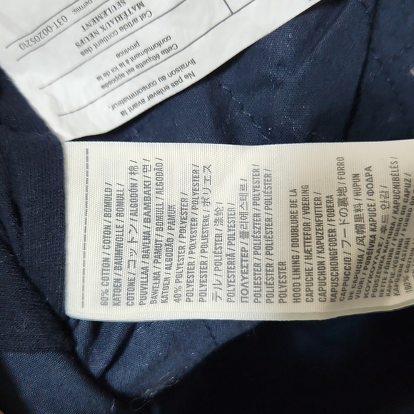 Abercrombie & Fitch Large Navy Blue Jacket With Faux Fur Trim on Hood - Picture 5 of 5